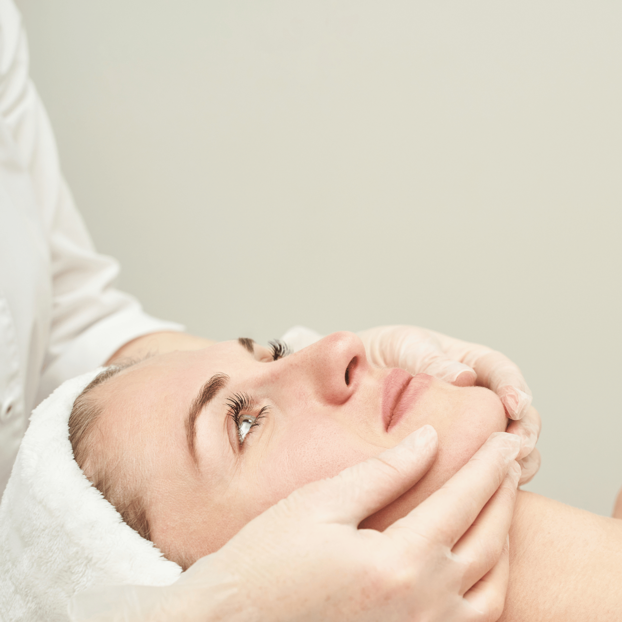 BUCCAL FACE MASSAGE