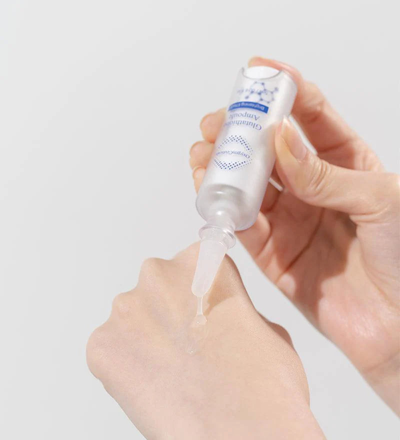 Glutathione_Ampoule_Hand_Cut.webp