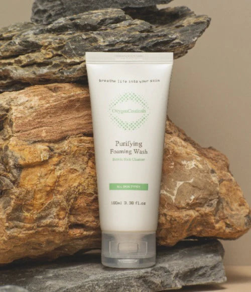 PURIFYING FOAMING WASH